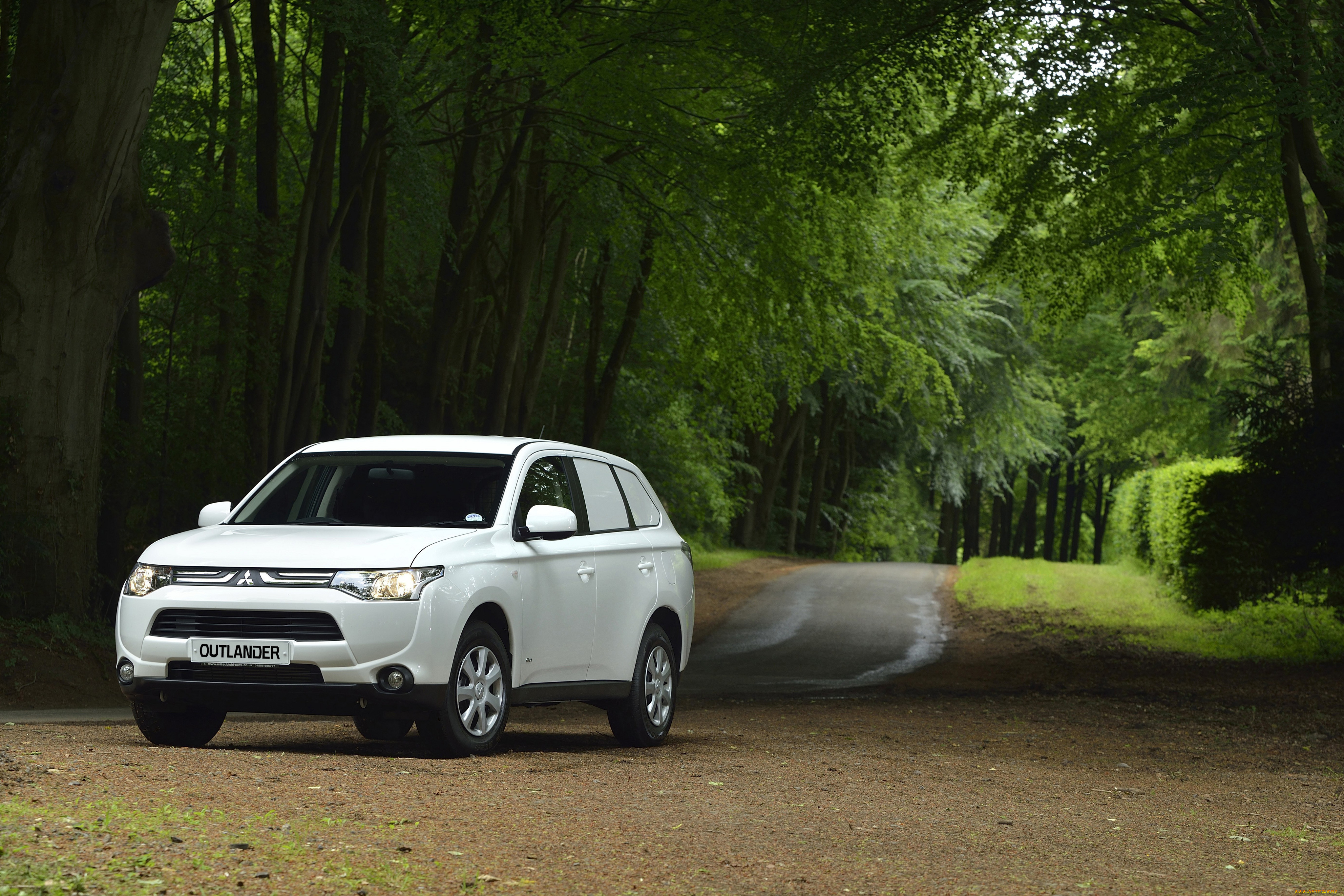 , mitsubishi, outlander, commercial, 2013, 